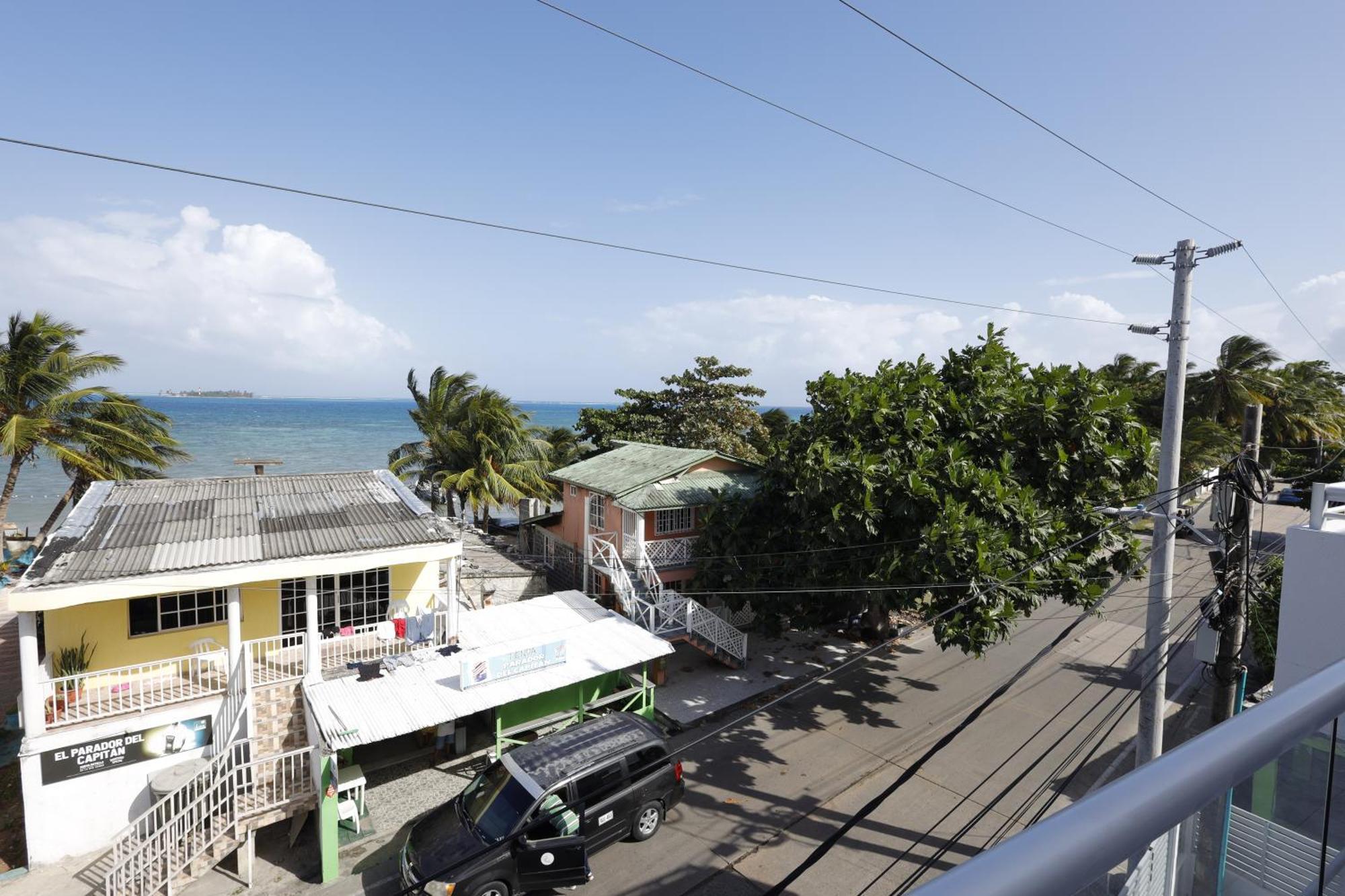 Alka's Paradise And San Andrés